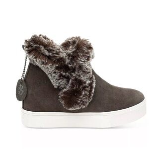 JSlides Faux Fur Sean Booties. NWT!